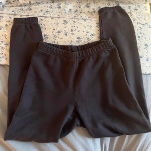 Aritzia Tna joggers